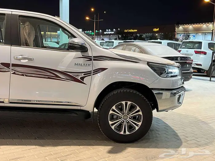 تويوتا هايلكس غمارتين بنزين دبل 4X4 م2025 ( سعودي ) 3