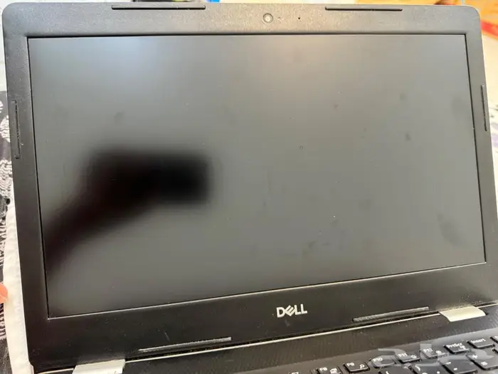 لابتوب Dell i7 جيل 10 SSD سريع بطارية ممتازة سعر مميز 1