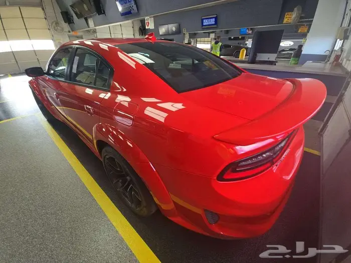 تشارجر هيلكات وايد بودي 2023 شبه اصفار 5