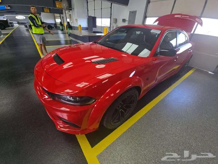 تشارجر هيلكات وايد بودي 2023 شبه اصفار 0