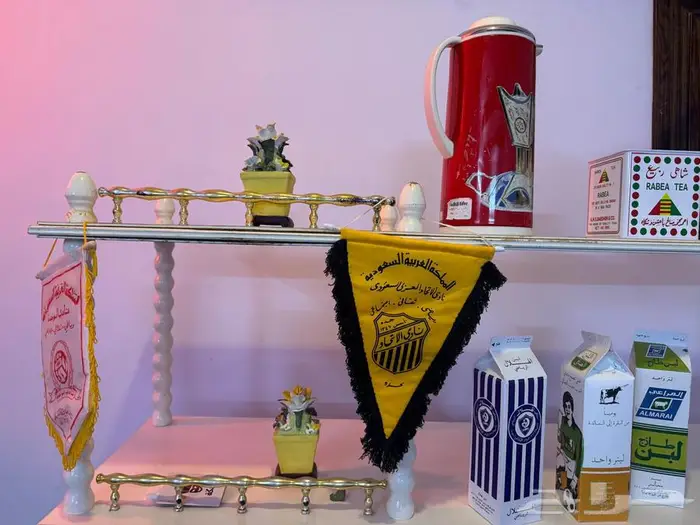 اثاث وتحف شعبية 0