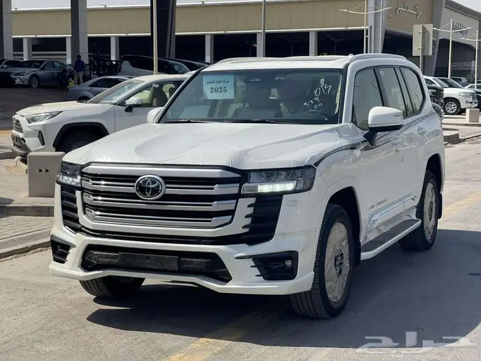 تويوتا لاندكروزر GXR 5 S بنزين 2025 كاش و اقساط 1