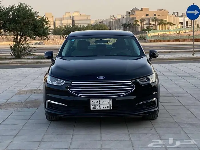 فورد تورس ستاندر 2022 1
