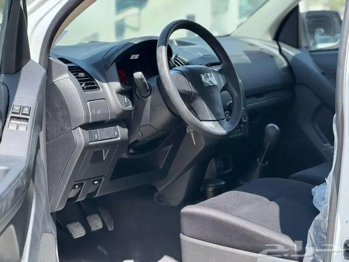 ايسوزو ديماكس غمارة 2026 بدون دبل زجاج (كهرب-عادي) 9