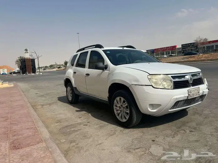 رينو داستر استاندر 2014 نظيفة سعر19000 2