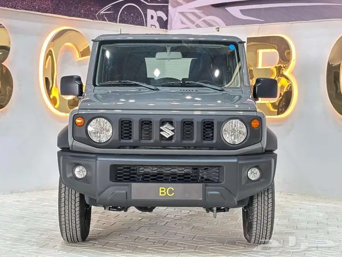 سوزوكي جمني 3 ابواب 2026 9