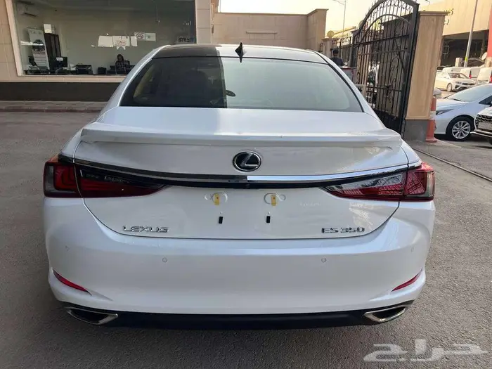 لكزس ES350 CC بنزين 2025 متاح اقساط و كاش 4