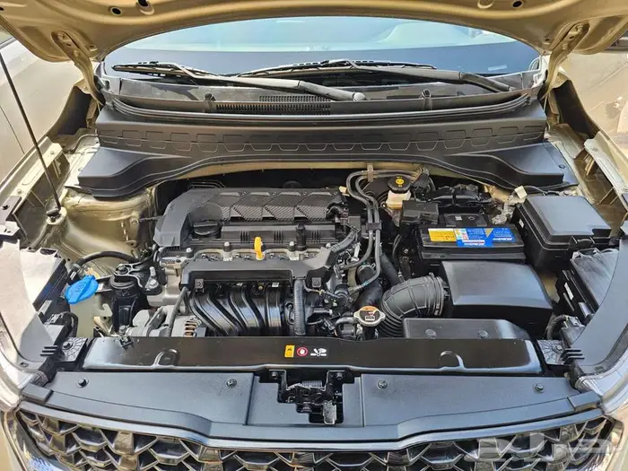 للبيع سيارة كيا سونيت موديل 2021 فل كامل ممشى 38 الف فقط 3