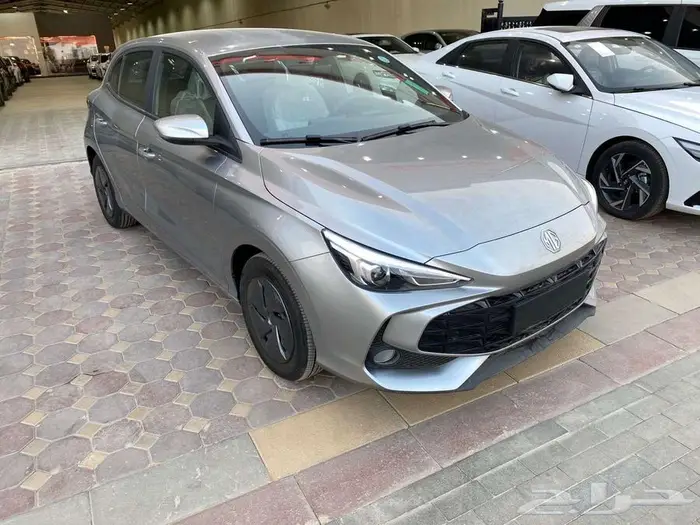 ام جي (3) 2025 اصفار سعودي 4 سلندر كاميرا شاشة 1