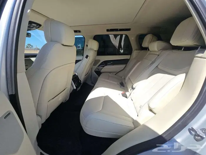 2023 Land Rover Range Rover SE V6 10
