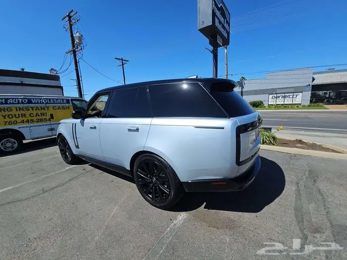 2023 Land Rover Range Rover SE V6 4