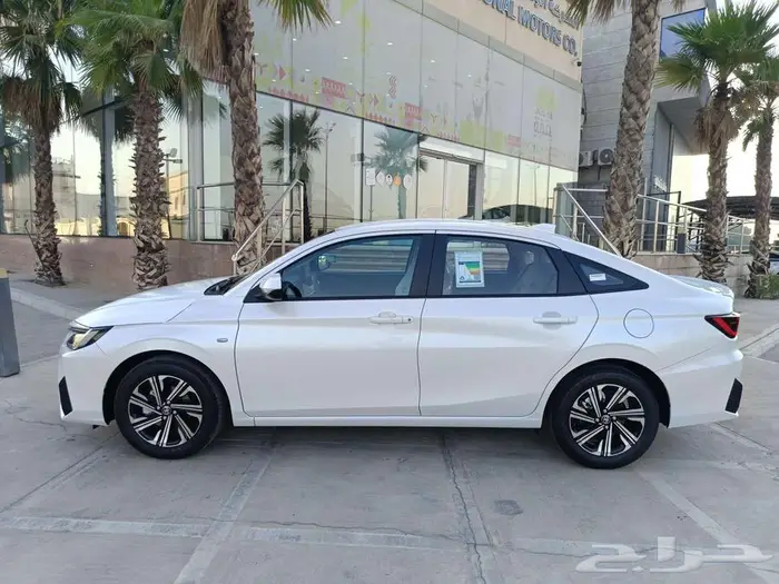 تويوتا يارس 1.3 y بلس 2026 3