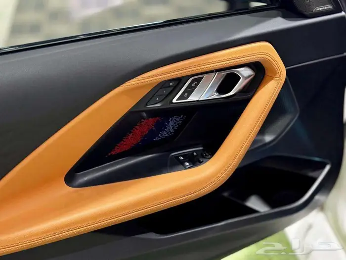 M2 BMW الموديل 2023 12