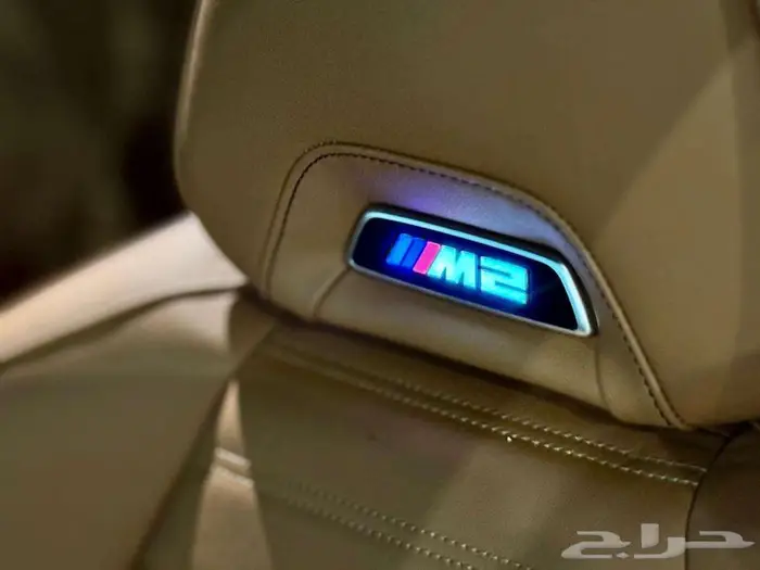 M2 BMW الموديل 2023 32