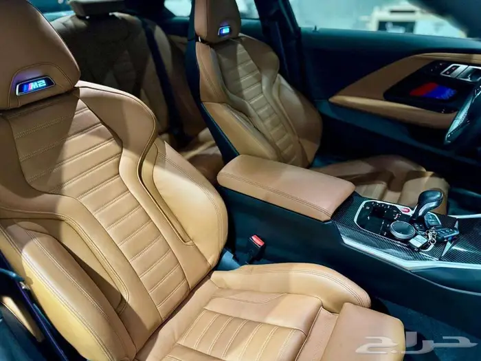 M2 BMW الموديل 2023 27