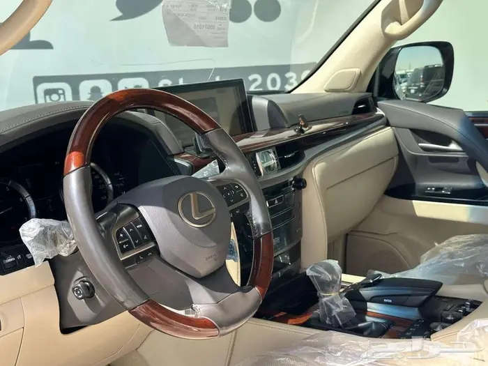 لكزس LX 570 S موديل 2021 7