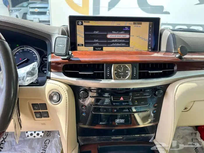 لكزس LX 570 S موديل 2021 17