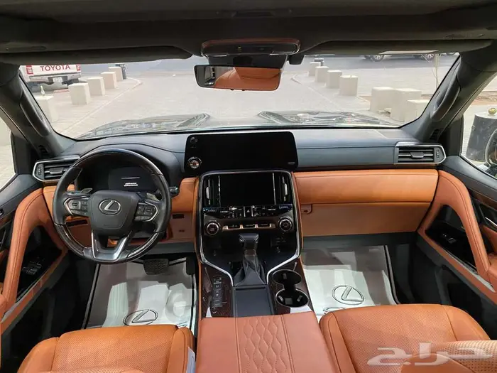 لكزس LX600 VIP 2024 زيتي سعودي 15
