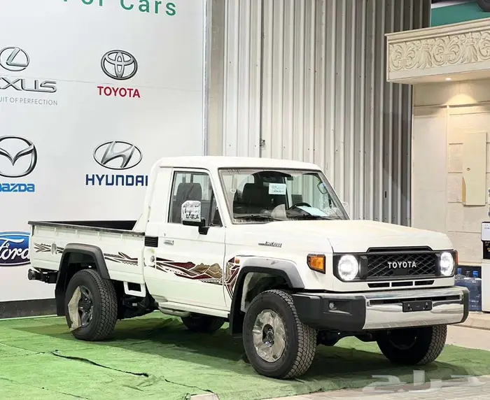 تويوتا شاص DLX قير عادي بدون ونش رفرف 2025 2