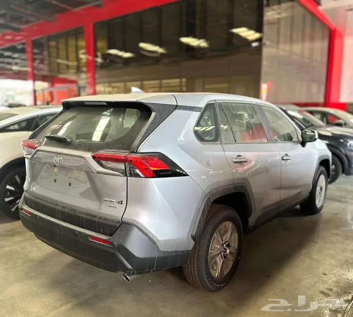 تويوتا رافور LE 4x4 2025 كاش وبنوك 5