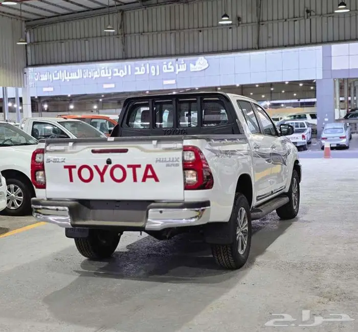تويوتا هايلكس 2025 اتوماتيك ديزل - بنزين بالنقد والتقسيط 3