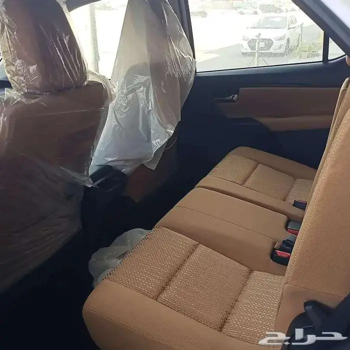 فورتشنر 4 سلندر دبل بنزين موديل 2025 6