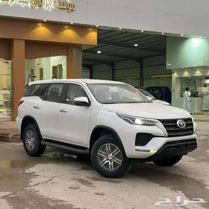 تويوتا فورتشنر 2025 0
