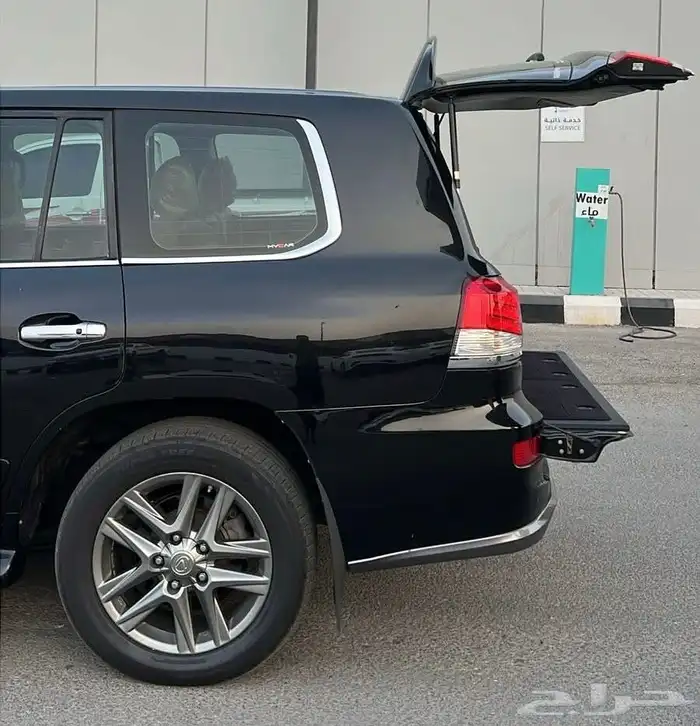 جيب لكزس LX 2011 0