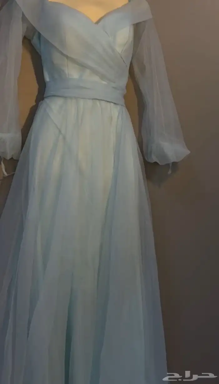 فساتين مستعمله 20 ساعه تقريبا  للأستفسار   966 56 373 9479 0