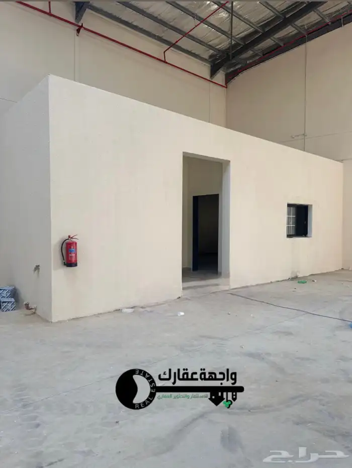 مستودعات بمساحات مختلفة للايجار في الغنامية 3