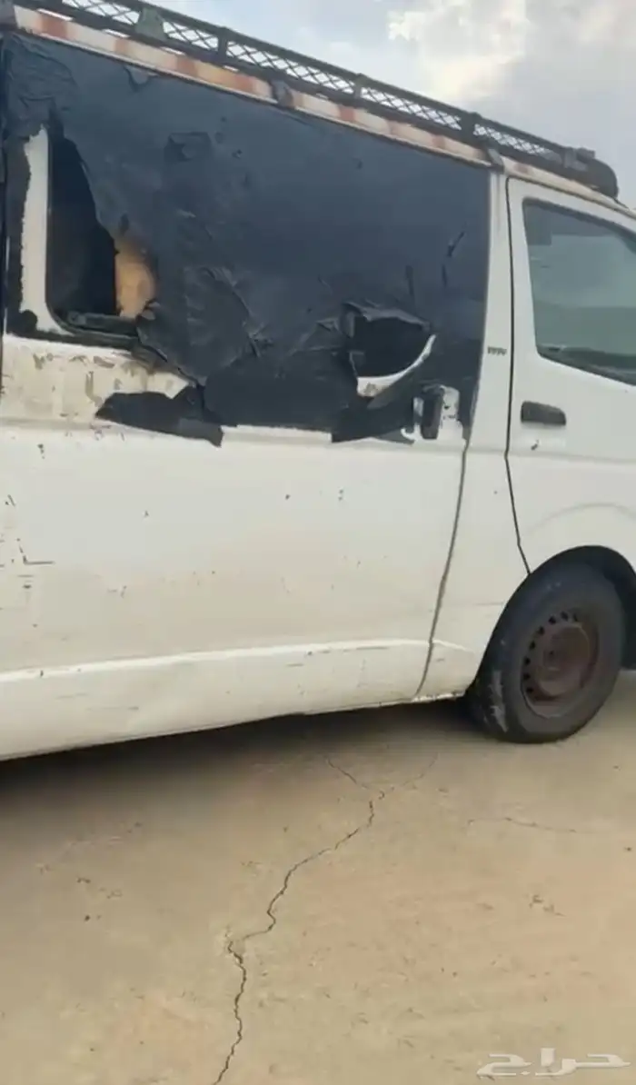 باص موديل 2006 فيها دقات خفيفه ينقصه صحن كلدش و علية دركسون 1