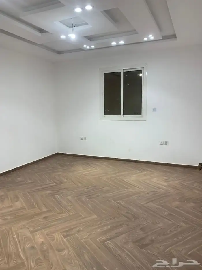 فيلا كبيره وغرفها واسعه للايجار تجاري سكني 7