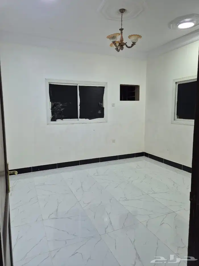 شقه ارضي للايجار بالدخل2 10