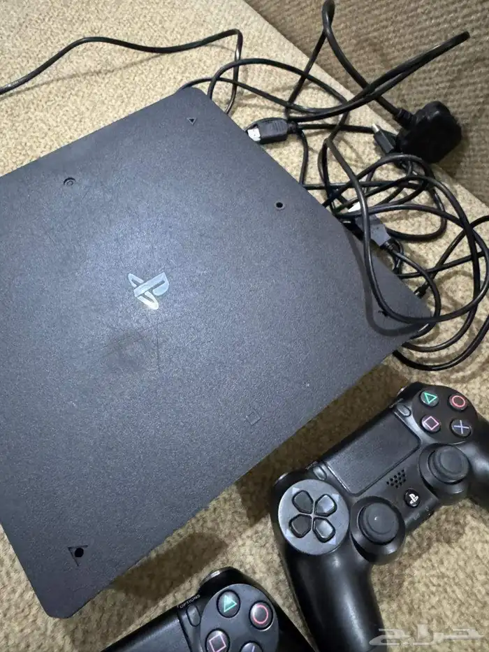 سوني فور ماقد انفك ولا مره سبب لبيع احتاج فلوسه توصيل اي مكا 2