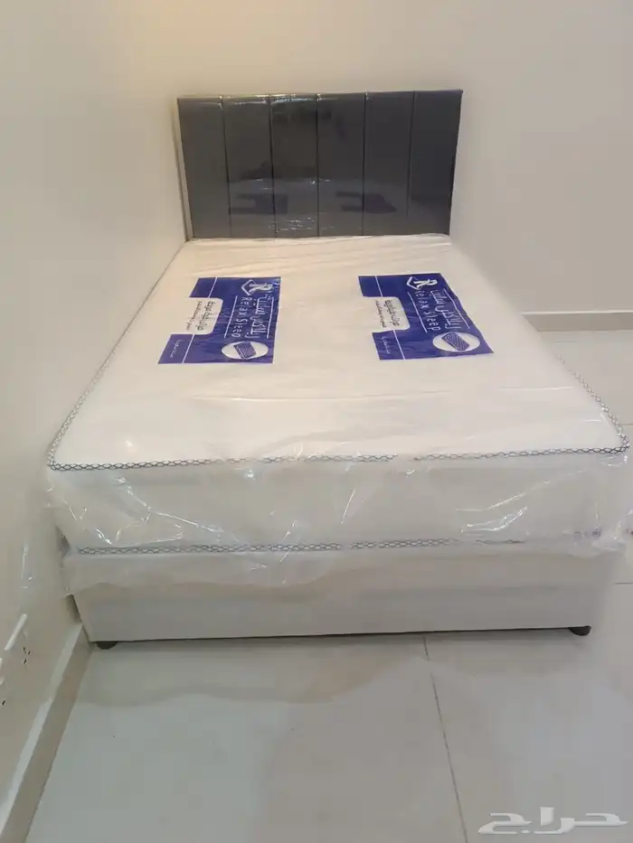 غرفة نوم كاملة  أثاث منزلي  سرير ودولاب وبطانيات 23