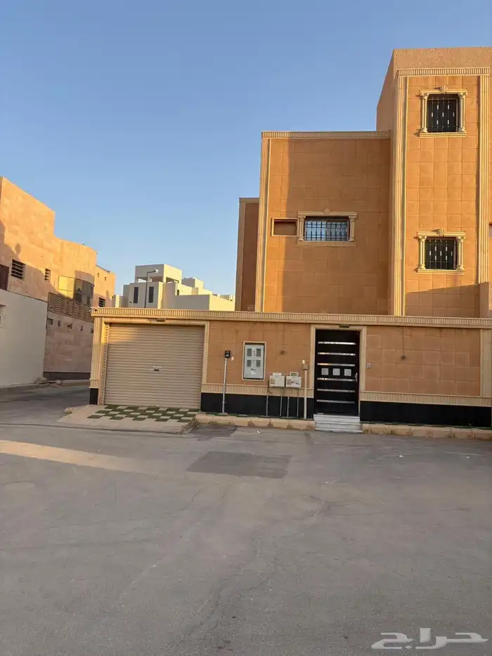 دور علوي للايجار - حي الخليج 6