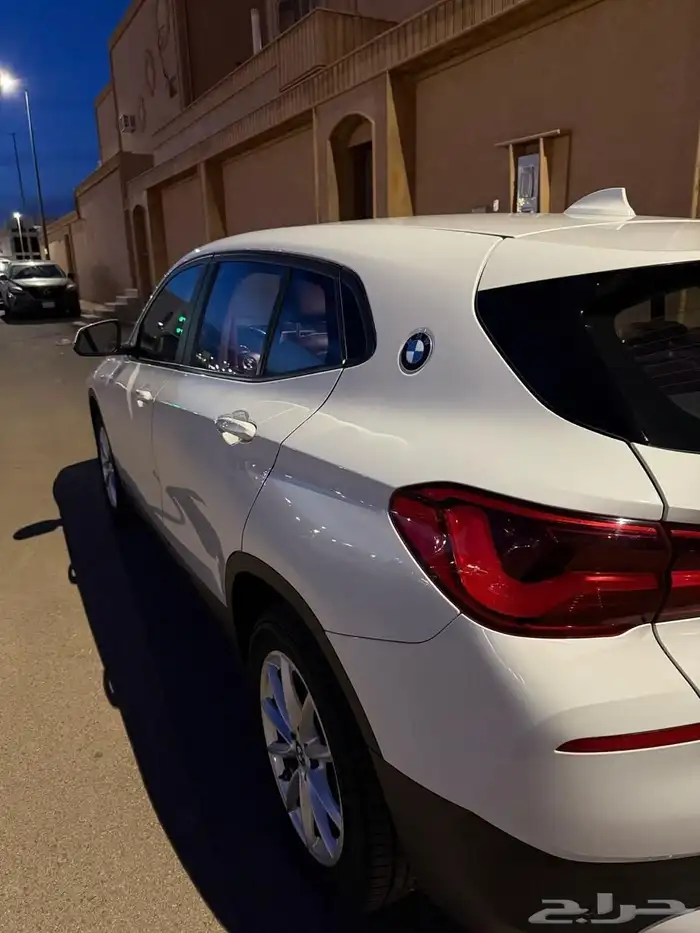 BMW اكس 2 0
