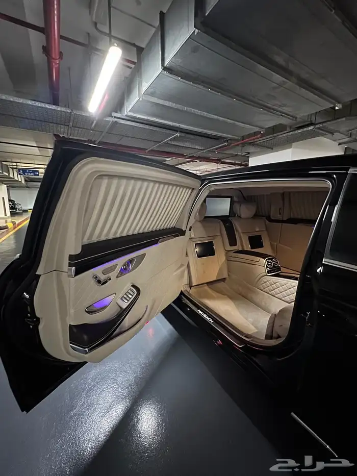 Mercedes Maybach pullman 2018 10