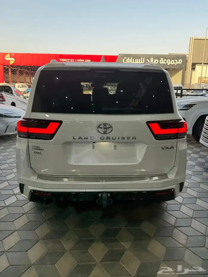 لاند كروزر 2025 VXR فل خليجي مالك اول 6