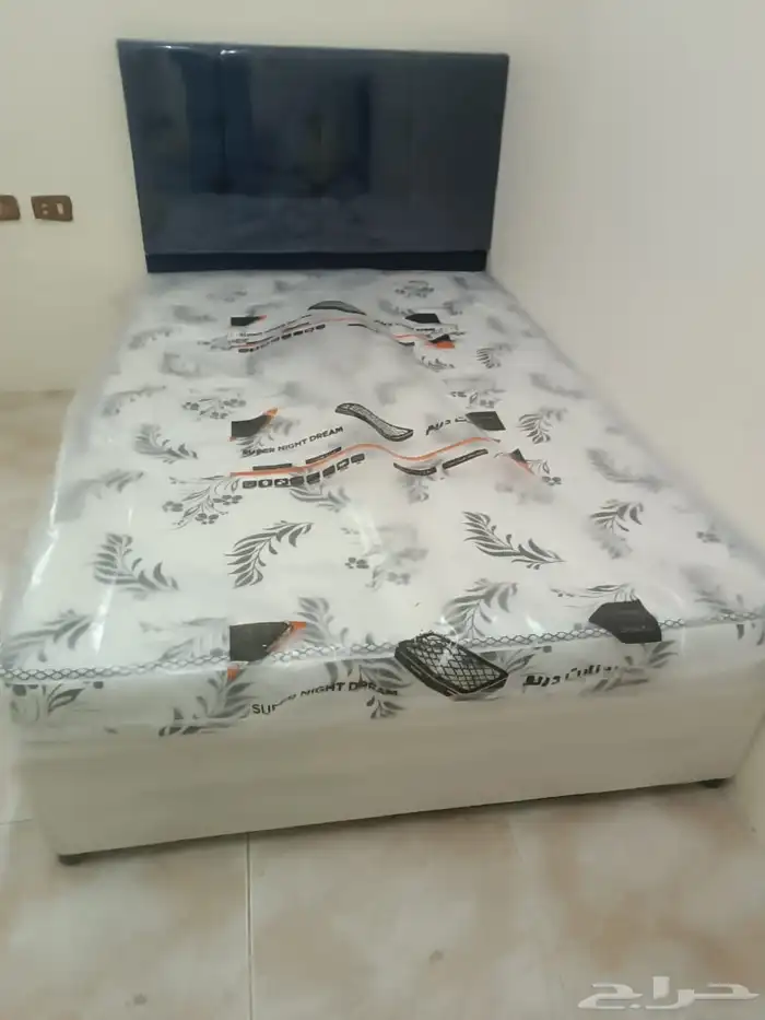 غرفة نوم كاملة  أثاث منزلي  سرير ودولاب وبطانيات 14