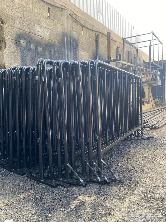 حواجز تنظيمية تنظيم الحشود والصفوف افنتات اسوار شبوك صبات 4