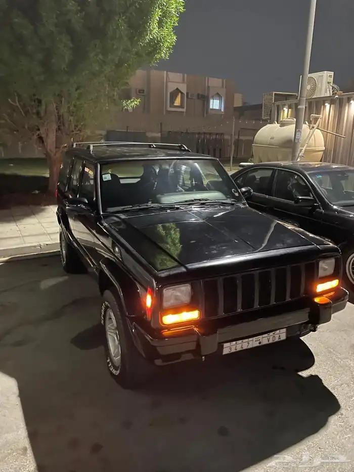 جيب شروكي 2000 16