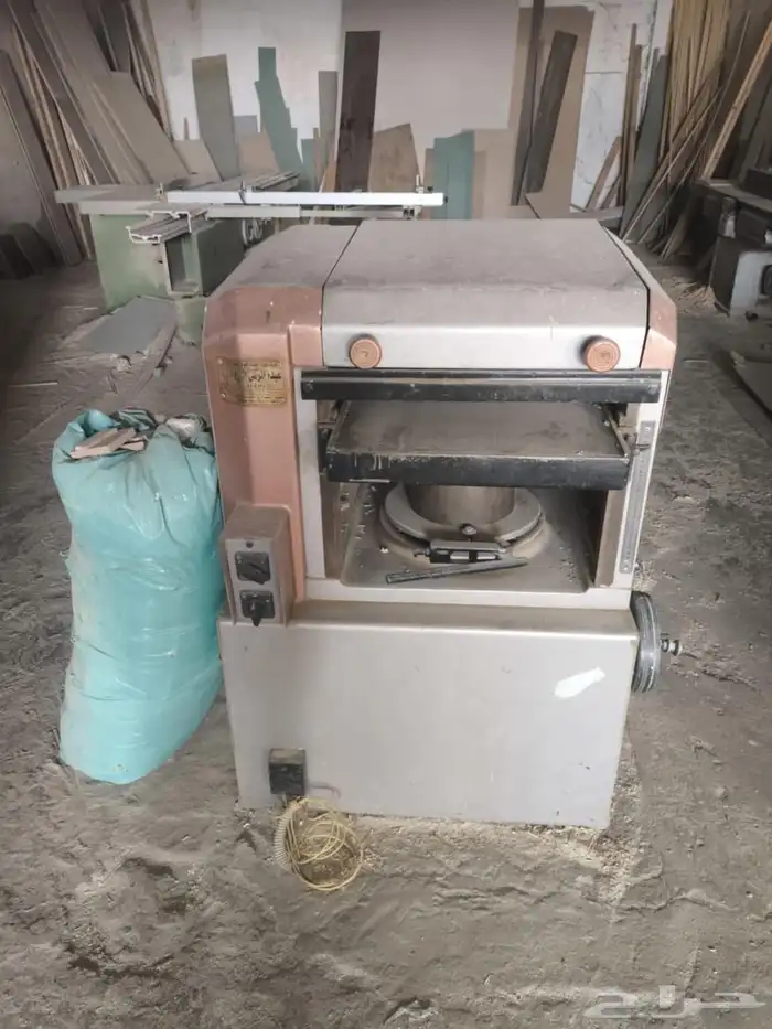 ورشة  ألمنيوم وخشب 9