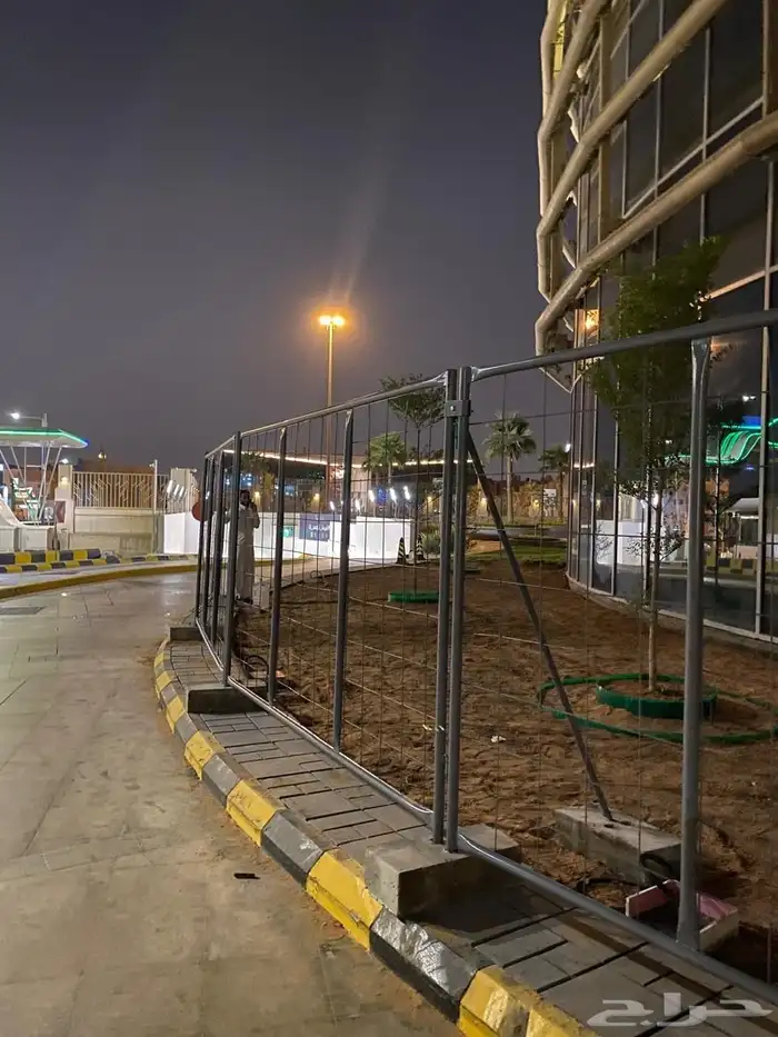 بيع تأجير حواجز تنظيم تنظيمية كونتينر حشود اسوار شبوك امنية 10