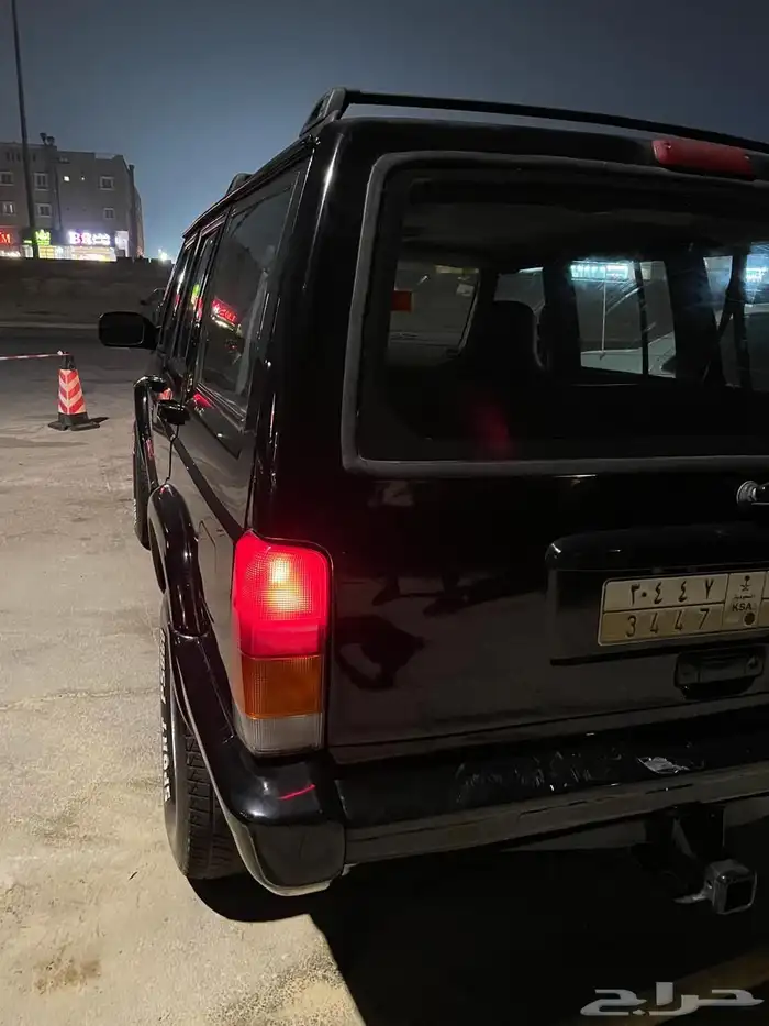 جيب شروكي 2000 15