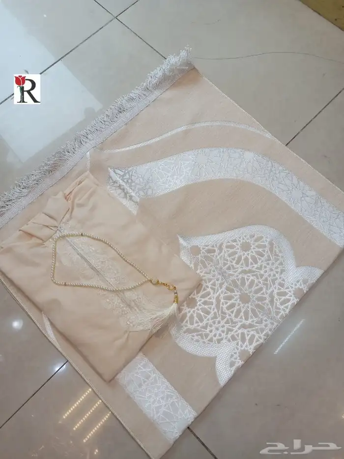 طقم سجاد وشرشف صلاه 11