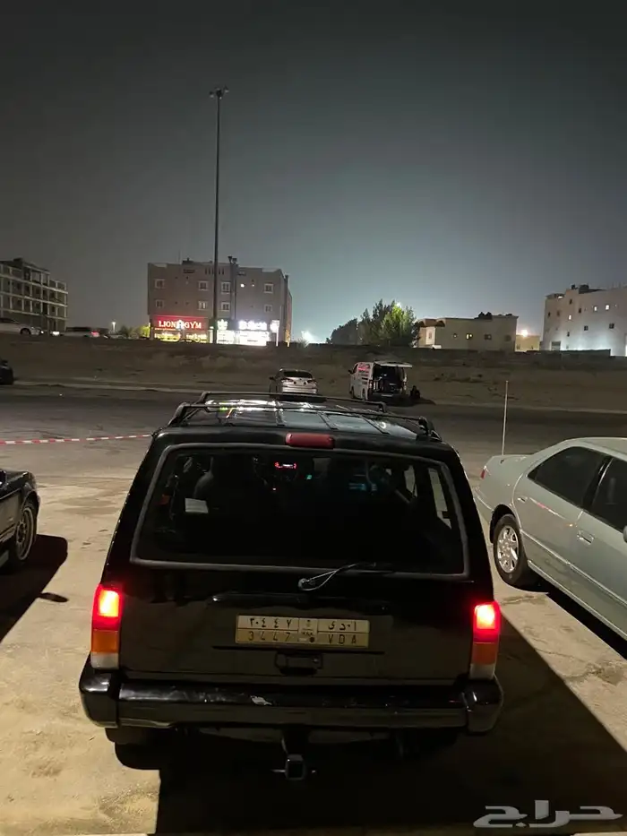 جيب شروكي 2000 10