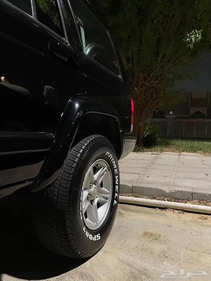 جيب شروكي 2000 11