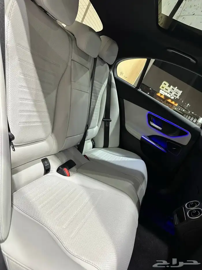 مرسيدس C300 AMG 2023 فل كامل . رصد الفخامة 35