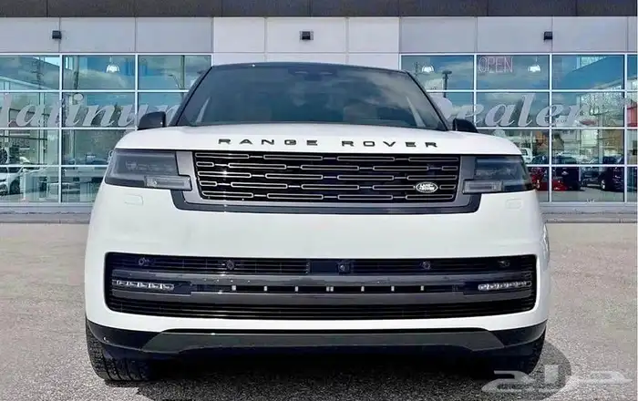 للبيع رانج روفر 2024 فئه Auto ممشى قليل جدا وارد كندا 1